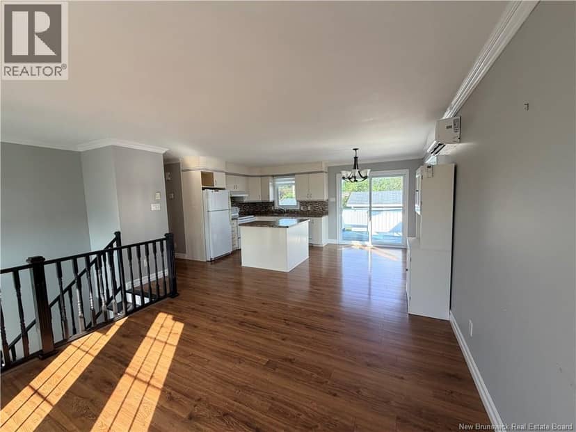 764 Rue Champlain Street — photo 10 of 38