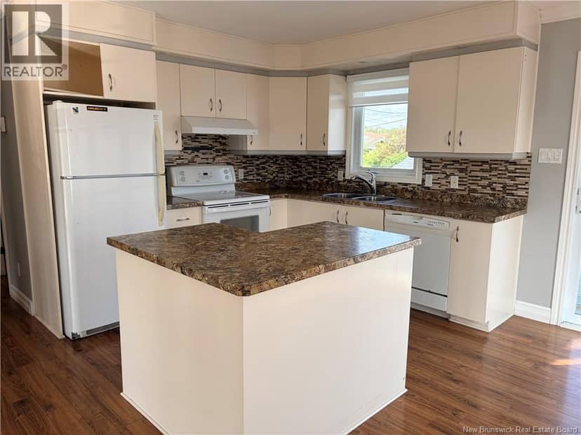 764 Rue Champlain Street — photo 11 of 38
