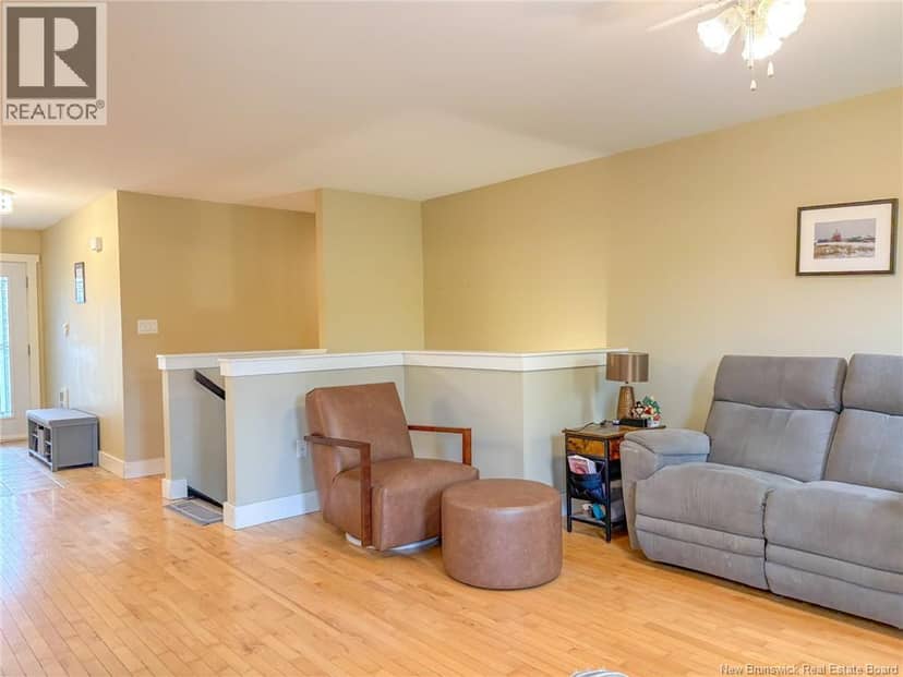 19 Shepody Crescent — photo 10 of 40