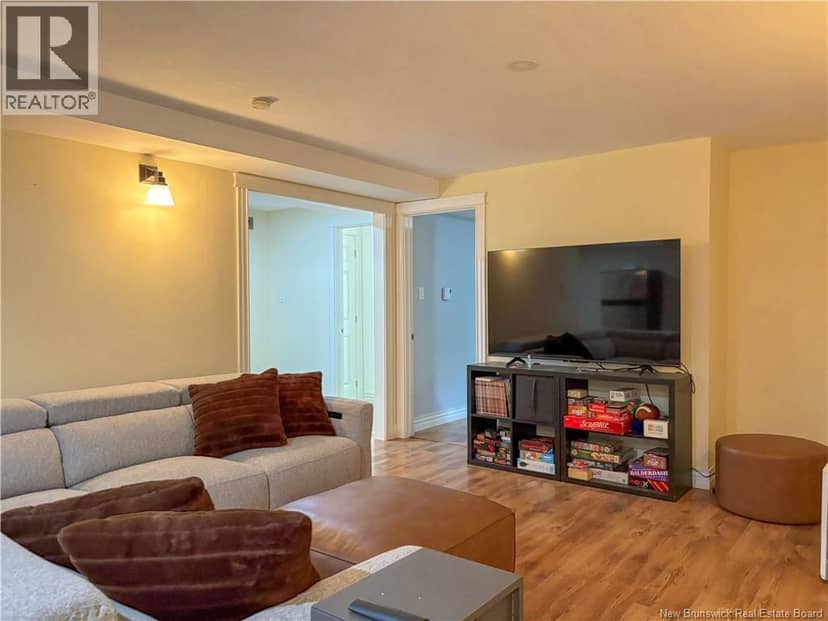 19 Shepody Crescent — photo 40 of 40