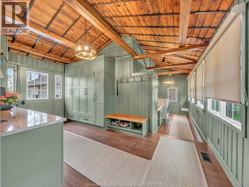 388 SEACLIFF DRIVE West — photo 19 of 40