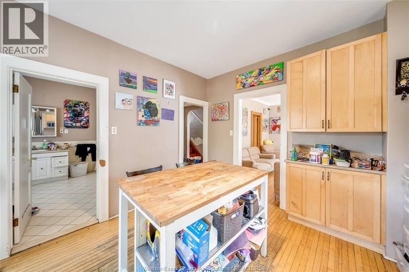 2075 Ottawa Street — photo 8 of 28