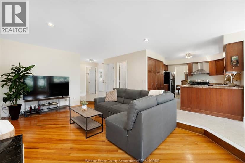 240 Gary AVENUE — photo 13 of 40