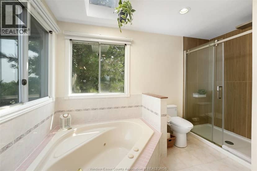 240 Gary AVENUE — photo 32 of 40