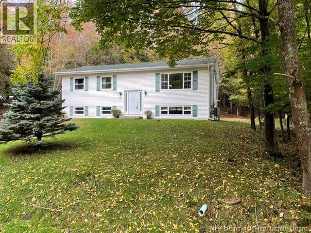 29 Milne Street, Rothesay, photo 2