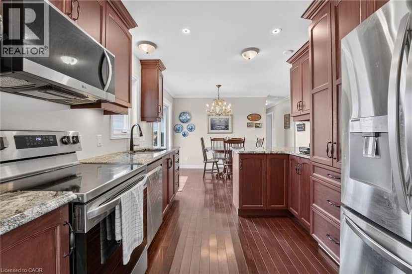 4891 VAUGHAN Road E — photo 22 of 40