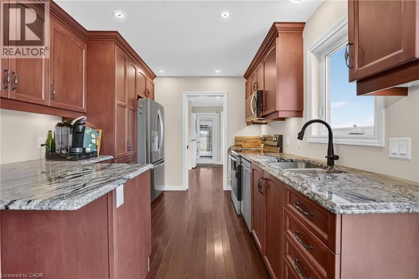 4891 VAUGHAN Road E — photo 18 of 40