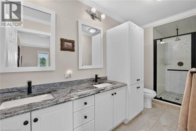 4891 VAUGHAN Road E — photo 12 of 40