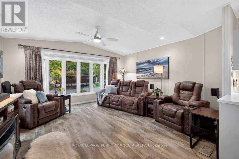 6636 Vista Patrick Private — photo 10 of 40