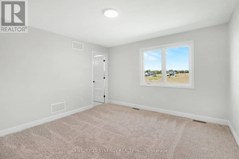 37 Helen Street — photo 16 of 25