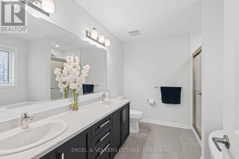 195 Alex Polowin Avenue — photo 21 of 34