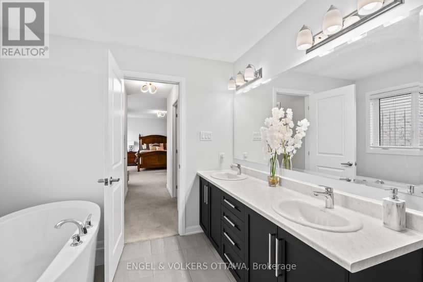 195 Alex Polowin Avenue — photo 22 of 34
