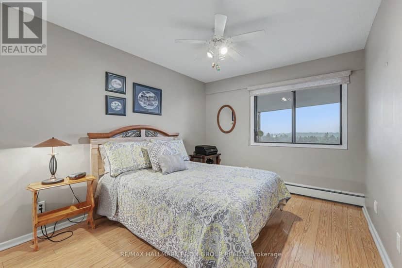 1305 - 415 Greenview Avenue — photo 14 of 21