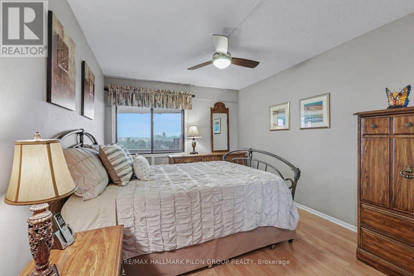 1305 - 415 Greenview Avenue — photo 17 of 21