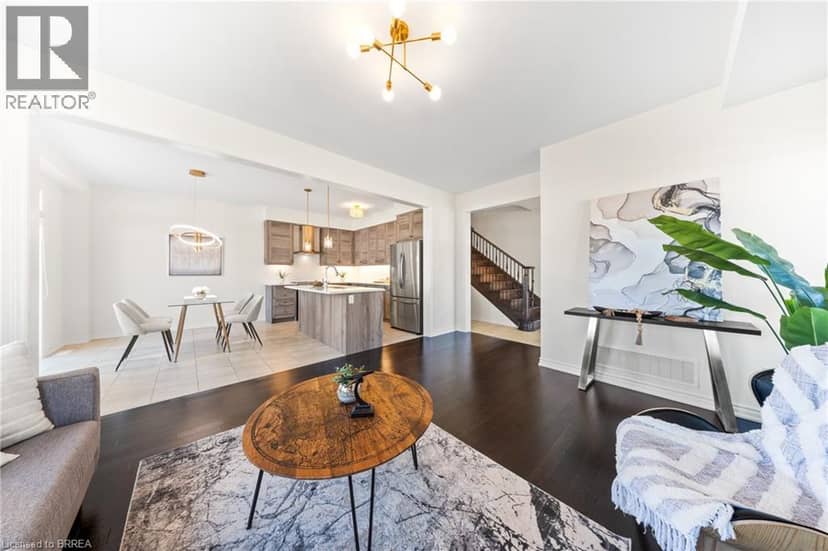 1 BEE Crescent — photo 10 of 40
