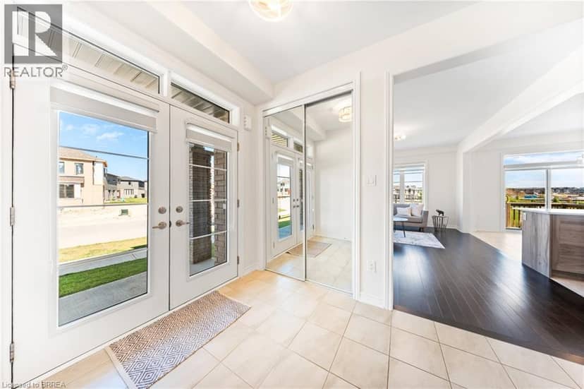 1 BEE Crescent, Brantford, photo 5