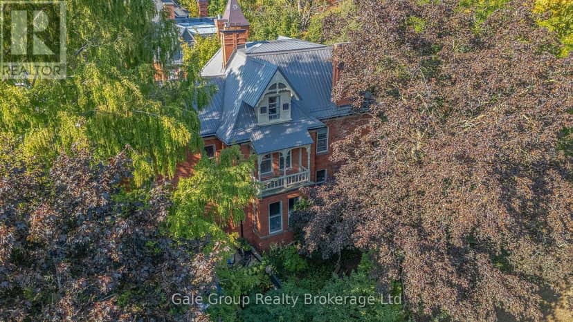 105 Vansittart Avenue — photo 16 of 40