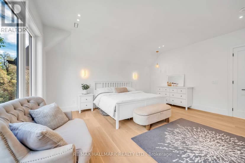 27 Collinson Boulevard — photo 16 of 40