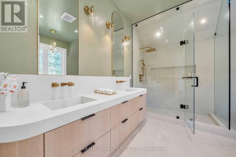 27 Collinson Boulevard — photo 17 of 40