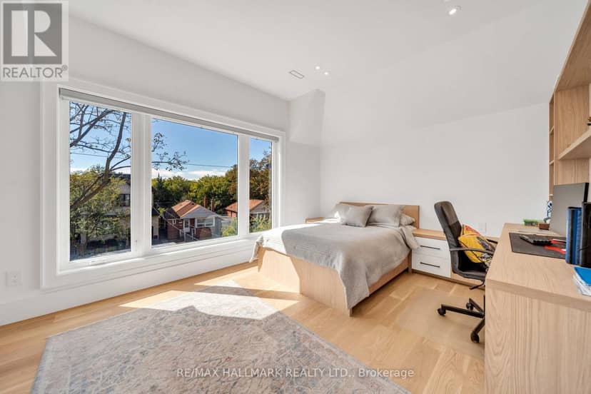 27 Collinson Boulevard — photo 21 of 40