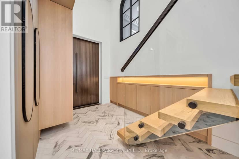 27 Collinson Boulevard — photo 3 of 40