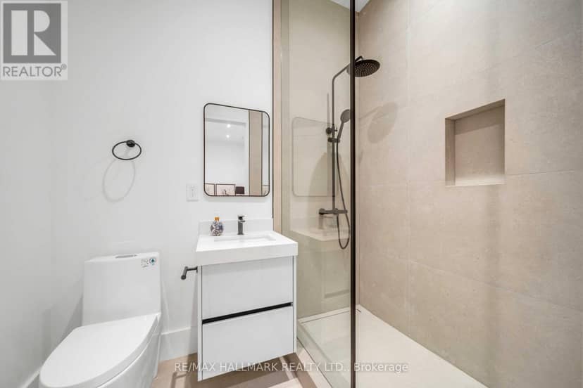 27 Collinson Boulevard — photo 34 of 40