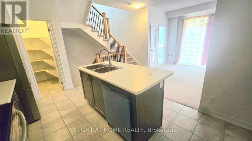 1992 Cameron Lott Crescent — photo 13 of 33