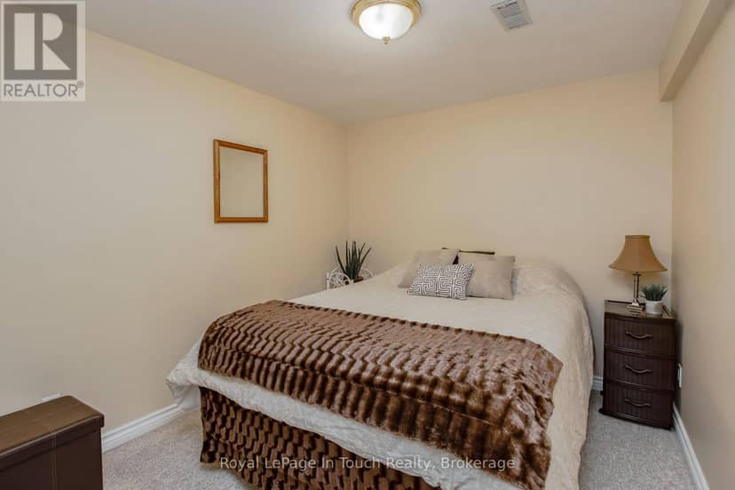 18 - 90 Burke Street — photo 15 of 20