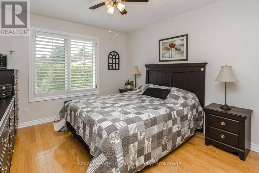 18 - 90 Burke Street — photo 8 of 20