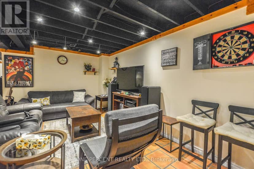90 Breeze Drive — photo 36 of 40
