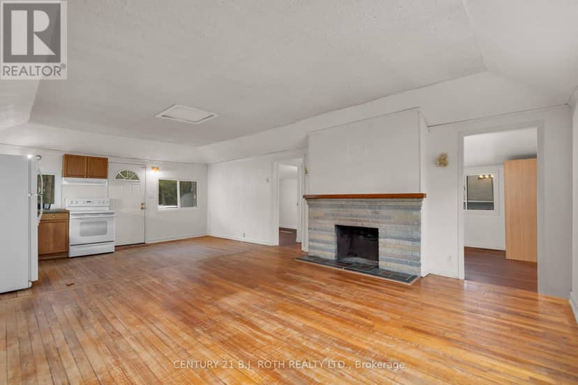 2026 Tiny Beaches Road S — photo 16 of 40