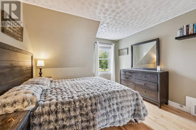 63 Taylor Road — photo 27 of 36