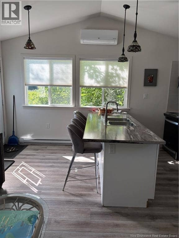 29 Railway Avenue, Pointe-Du-Chêne, photo 8