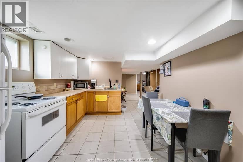 2075 Ottawa Street — photo 21 of 29