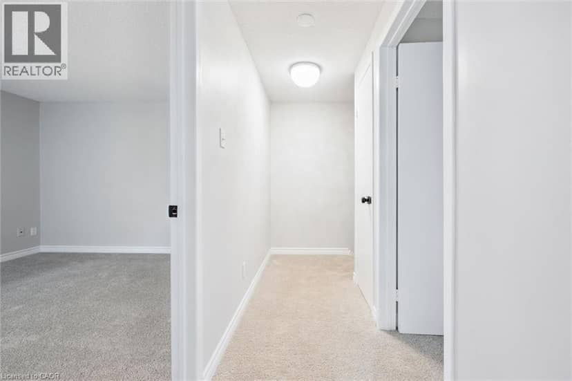 375 KINGSCOURT Drive Unit# 40 — photo 32 of 40