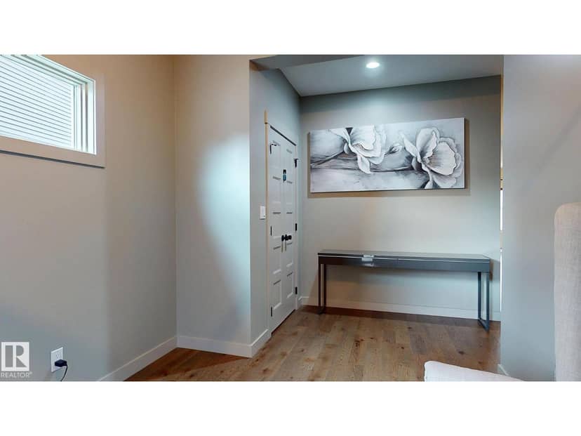 223 Hawks Ridge Bv NW, Edmonton, photo 3