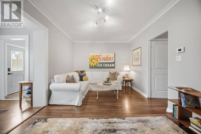 53 Bowie Avenue, Toronto, photo 7