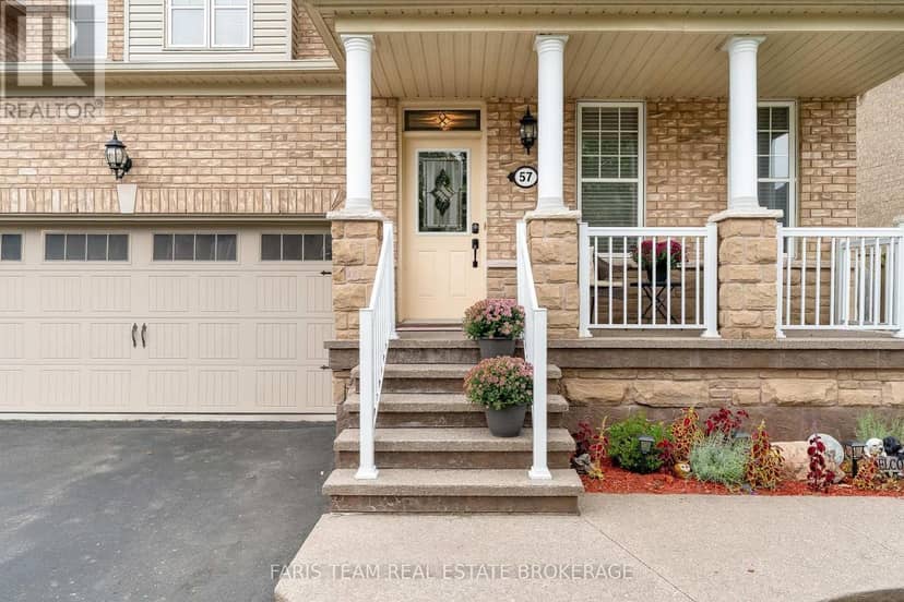 57 Spotted Owl Crescent — photo 3 of 33