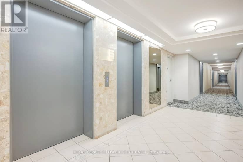 417 - 6 Humberline Drive, Toronto, photo 5