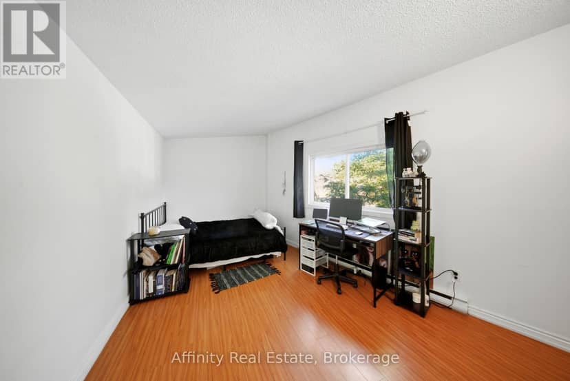 201 - 180 Mississauga Valley Boulevard — photo 30 of 40