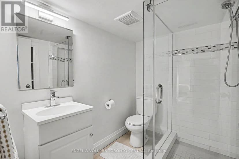 28 Inverleigh Drive — photo 23 of 26