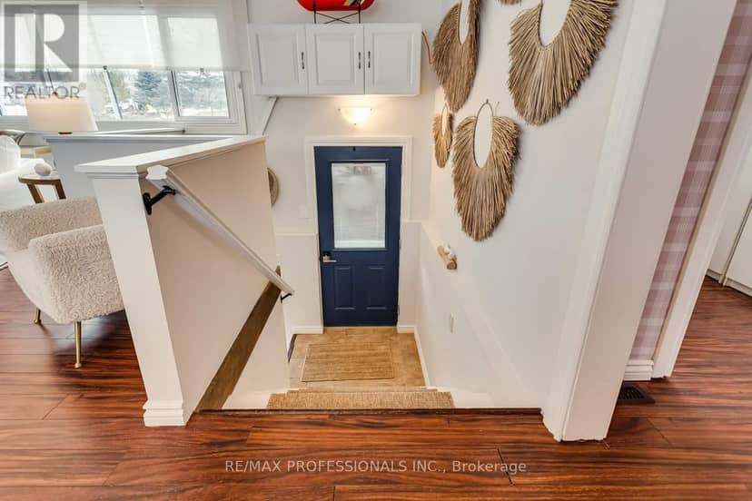 22 Lawrence Street N, Kawartha Lakes, photo 5