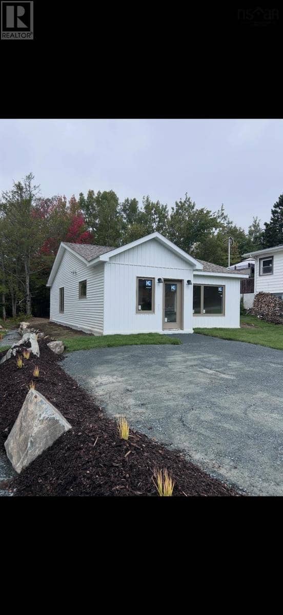 33 Waynewood Drive