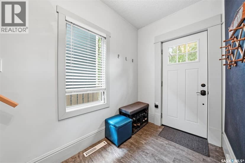 420 I Avenue S, Saskatoon, photo 3