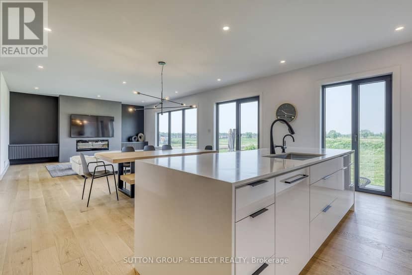 61 Crestview Drive — photo 18 of 40