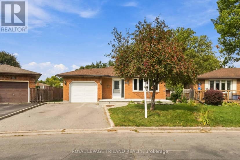 130 Fundy Avenue — photo 3 of 40