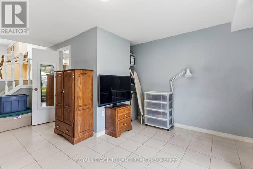 130 Fundy Avenue — photo 33 of 40