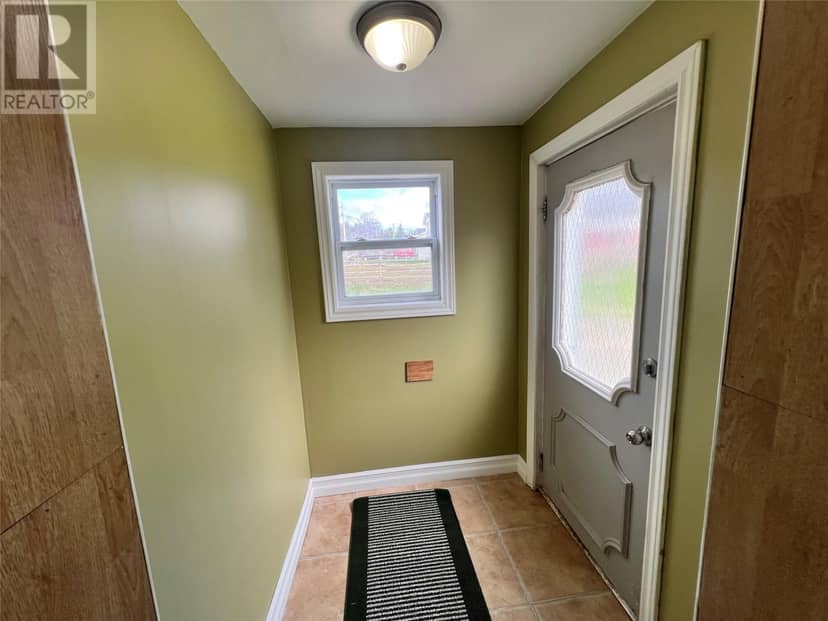 10-12 Hill Avenue, Clarkes Beach, photo 2