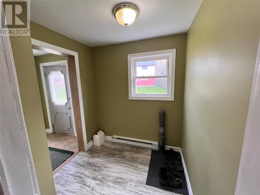 10-12 Hill Avenue, Clarkes Beach, photo 3