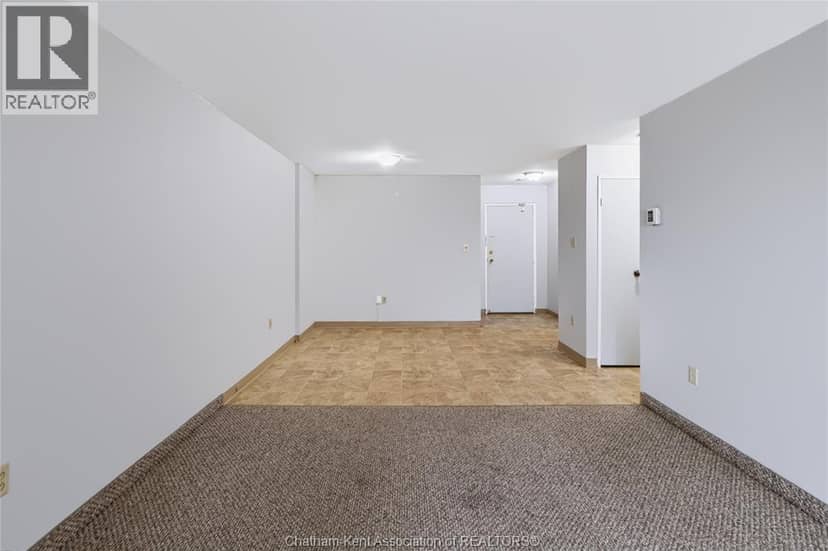 140 PARK AVENUE East Unit# 302, Chatham, photo 6